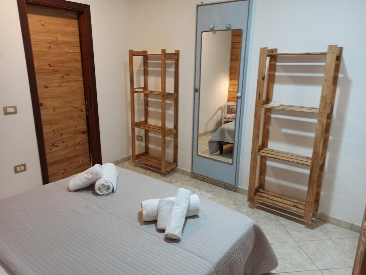 La Casetta Nel Centro Cagliari Exterior foto